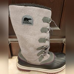 Womens Sorel waterproof boots
